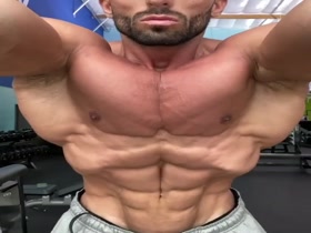 The only word to describe his abs - Insane!