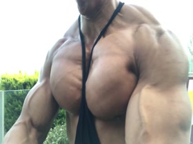 Pec flex