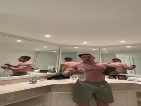 24 y/o super body massive bodybuilder