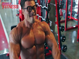 Glasses and Muscles - Kim Youngbum