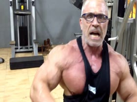 Muscle Daddy Eduardo Zoega