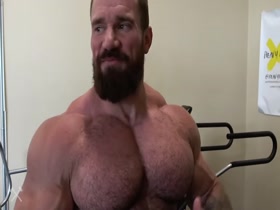 HIS BEEFY BODY !