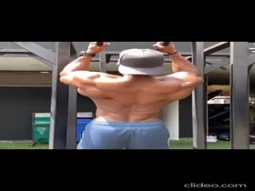 Thumb 11