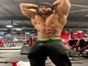 Hot and Black - Gym Posing Hotness