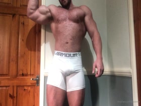 WHITE COMPRESSION SHORTS