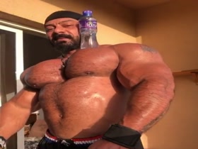 Muscle Beast