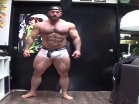 MASSIVE MUSCLE BEAST !