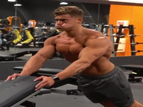 Richard Duchon - Hot young Muscle