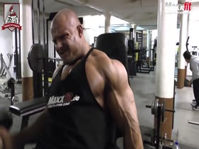 IFBB Pro Enrico Hoffmann at my Gym