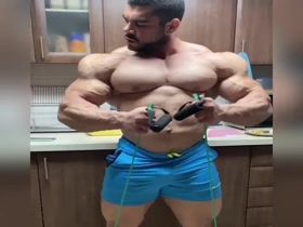 Super Juicy Pecs