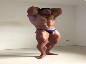 Hot Hunk, Blue Posers and a Photoshoot