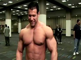 Steve Kuclo Muscletits