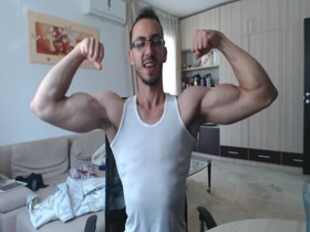 FitManDan - TALKING COCKY while MUSCLE Showing!