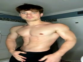 muscle twink solo
