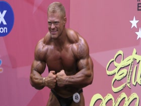 Roman Vavrecan Onstage