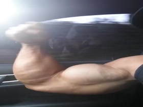 Thumb 11