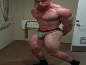 Muscle God Radu Apostol