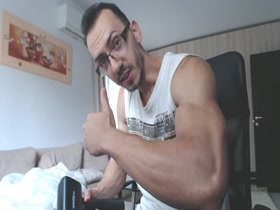 Bicep Size ? Measuring Arms!