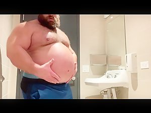 Powerlifter Flex at 330lbs