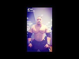 Huge pec flexing