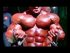 Shaun Clarida Pumps Up