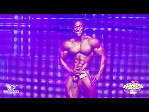 Musclemania  Kwame Duah Posing Routine America  Pro Champion