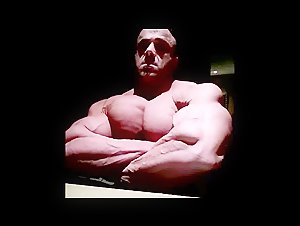 They Bounce Pecs in Iran