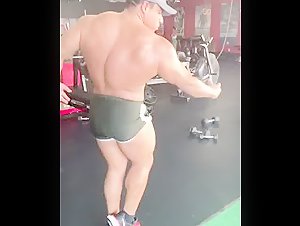 Lorenzo posing ( onlyfans - Sexylatinlover)