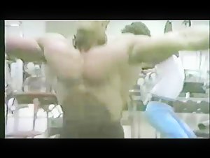 Samir Bannout 1985 - Posing and Training