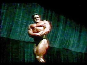 Gustavo Badell prejuding+posing 1998