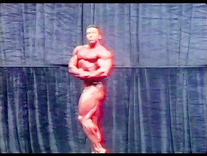 Claude Groulx prejuding+posing 1998