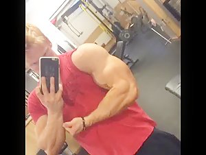 Simon Bergfors Bicep Flexing