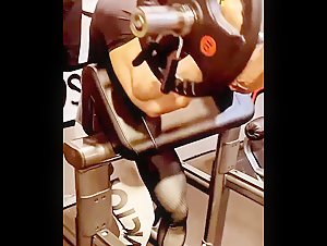 Bodybuilder Biceps Workout