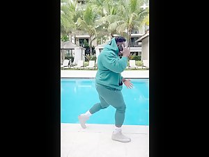 Thumb 6