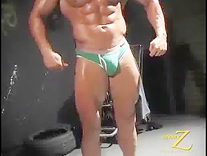 3 Muscule Dudes in the Shower