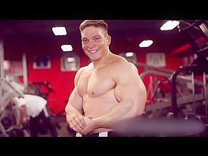 Josh Taubes Trains & Shows Off