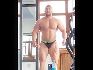 BB Posing 10