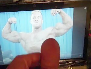 Jacking off to Chris Bennett