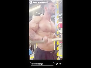 Julian Arroyeulo bicep curls and pecs