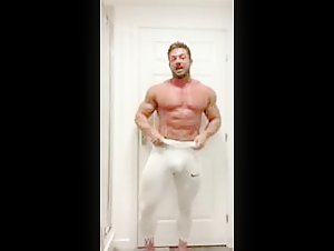 Eddie Chipp posing