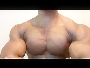 Proud of my muscles!