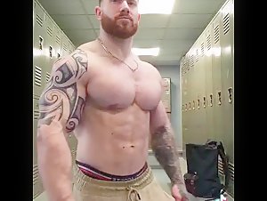 𝐌𝐢𝐥𝐢𝐭𝐚𝐫𝐲 𝐌𝐮𝐬𝐜𝐥𝐞