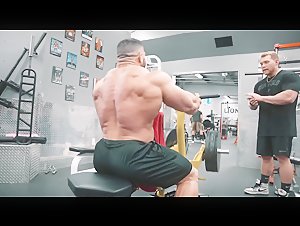 Derek Lunsford: Huge Back (narrated)