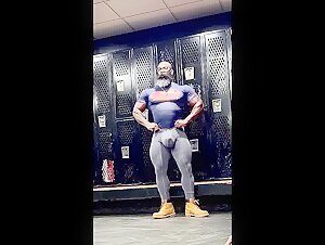 Infinity Nokia Niven muscle and bulge