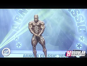 Maxx Charles to the Max