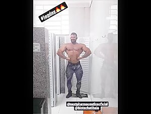 Brazilian Bodybuilder flexing