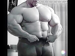 Massive Muscleman „Massix“