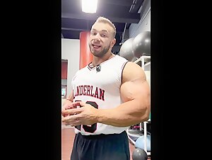 Vitaliy Ugolnikov Works Out Massive Arms