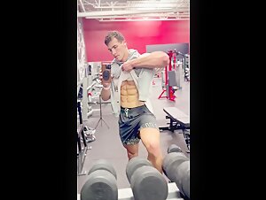 Logan Foote ❤️ Shirt Flirt