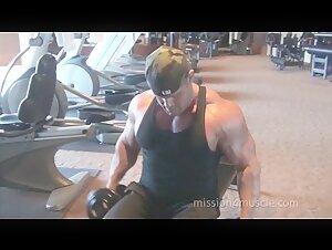 Tristan Cage Muscle Pumping Workout